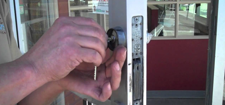 commercial door lock repair Woodland